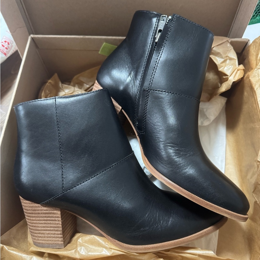 Madewell Black Leather Ankle Boots
